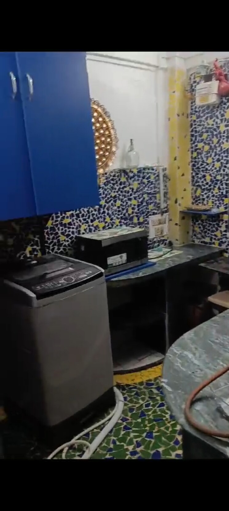 Kitchen, kumar-society 1 Bedroom 400 Sq.Ft. Apartment In Vakola Mumbai 8189189