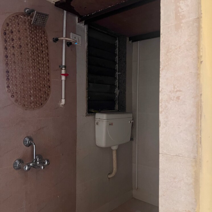 Bathroom, vasant-park-kalyan 2 Bedroom 890 Sq.Ft. Apartment In Wayle Nagar Thane 8189222