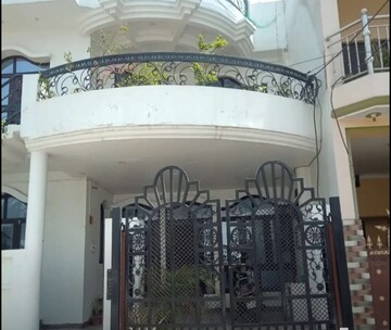 2 BHK Independent House For Rent in Jankipuram