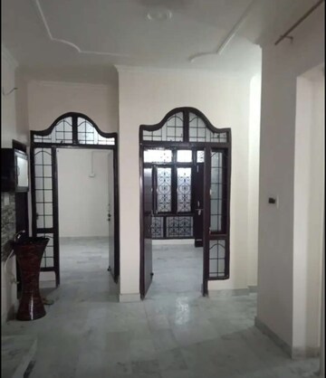 Room in 2 BHK Independent House at Jankipuram – for Rent