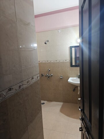Bathroom in 2.5 BHK Builder Floor at RWA Apartments Sector 116, Sector 116 – for Rent