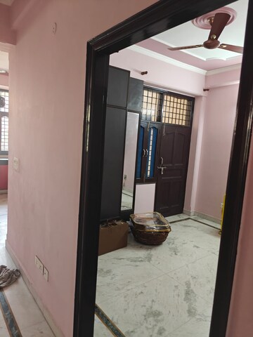 Building Lobby in 2.5 BHK Builder Floor at RWA Apartments Sector 116, Sector 116 – for Rent