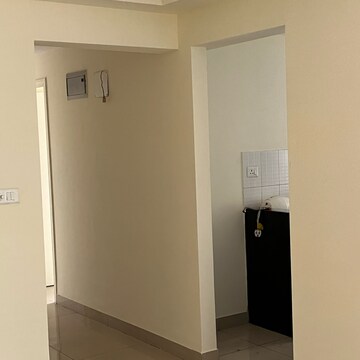 Room in 2 BHK Apartment at Tata Avaha, Dongri – for Rent