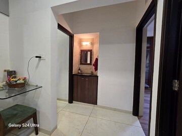 Room in 3 BHK Apartment at Akota – for Sale