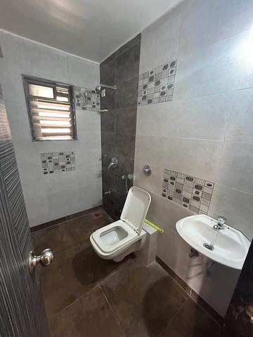 Bathroom in 2 BHK Apartment at Everest Heights Vasai, Vasai East – for Sale