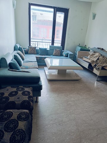 Living Room in 4 BHK Builder Floor at Green Park – for Rent
