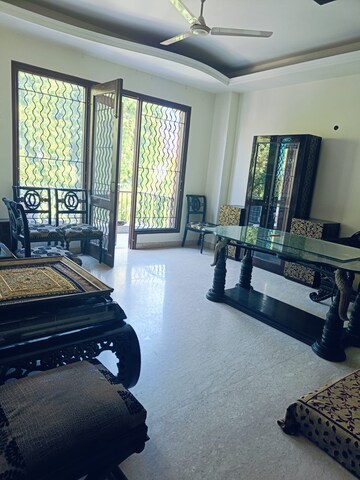 Living Room in 4 BHK Builder Floor at Green Park – for Rent