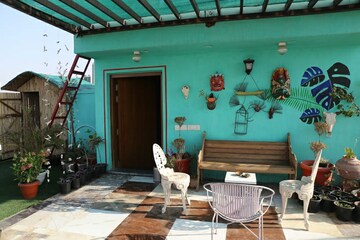 Living Room in 3 BHK Apartment at Greater Kailash I – for Rent