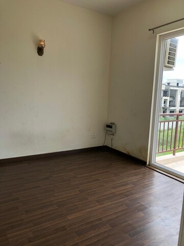 Room in 3 BHK Builder Floor at BPTP Astaire Gardens, Sector 70a – for Rent