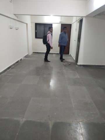 Commercial Office Space 300 Sq.Ft. For Rent in Kurla East Mumbai  8189383