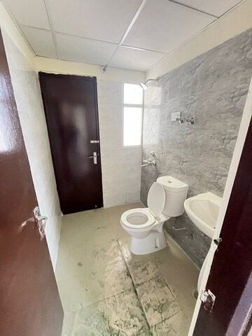 Bathroom in 4 BHK Apartment at Dasnac Burj, Sector 75 – for Rent