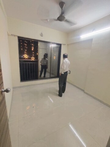 Room in 2 BHK Apartment at Ashtavinayak CHS Chembur, Tilak Nagar – for Rent