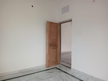 Room in 3 BHK Builder Floor at Em Bypass – for Sale