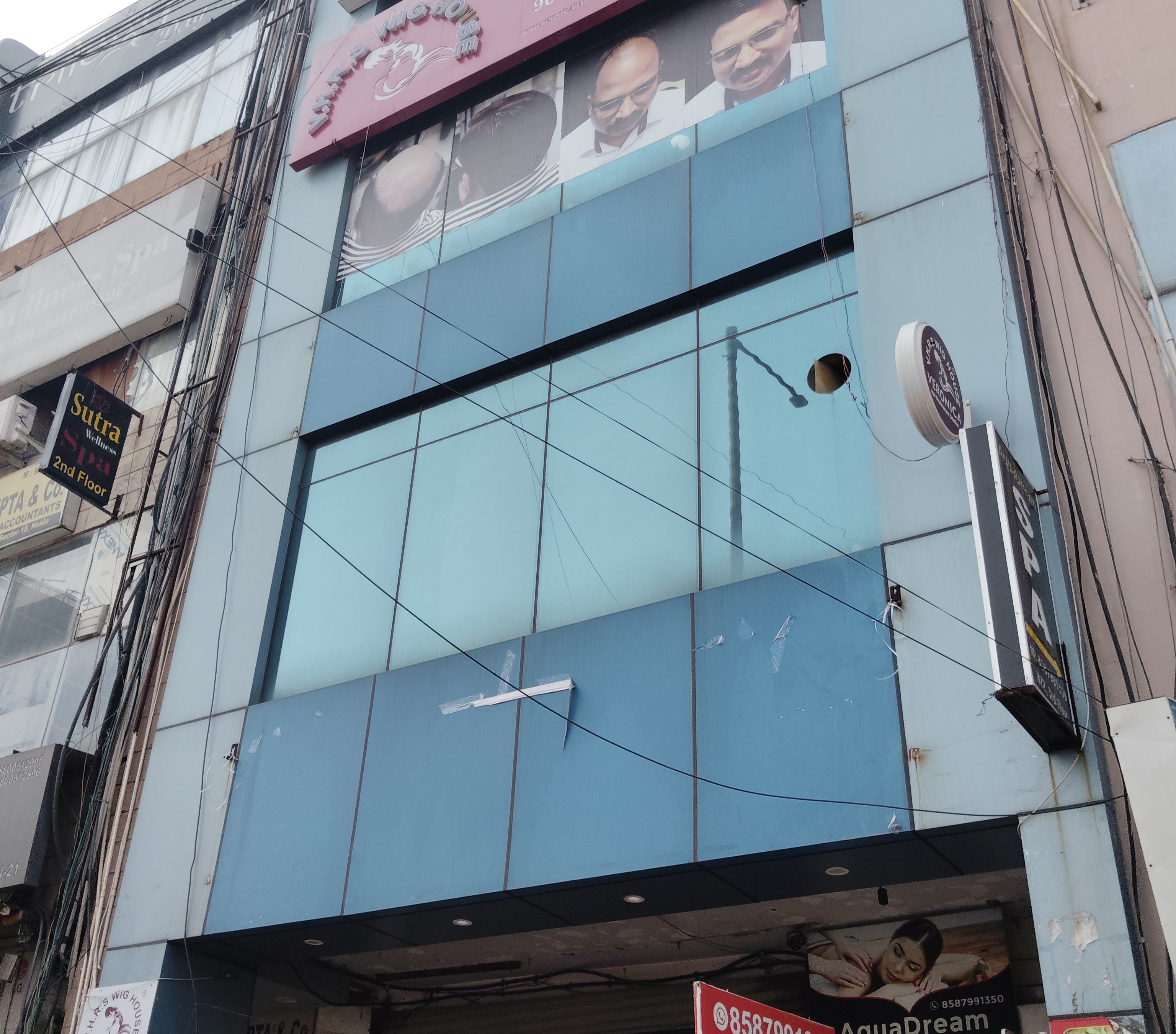 Retail Shop For Sale in Dharam Palace Sector 18
