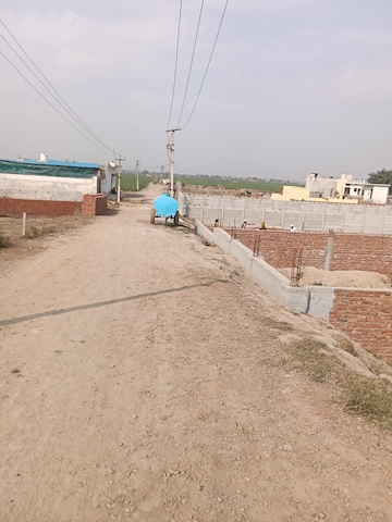  Plot For Sale in Bhopani Village