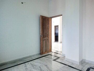 Room in 3 BHK Builder Floor at Em Bypass – for Sale