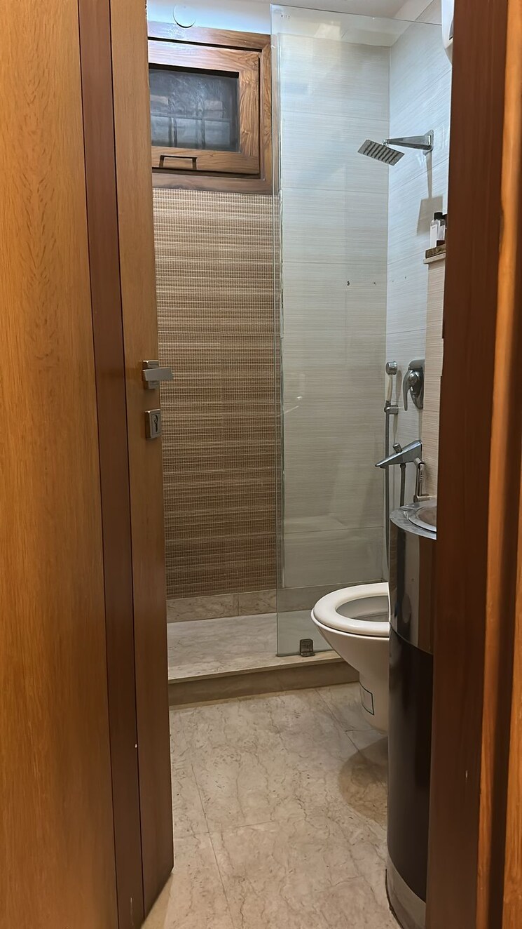 Bathroom, fort-view-apartments 3 Bedroom 1500 Sq.Ft. Apartment In Kalkaji Delhi 8189470