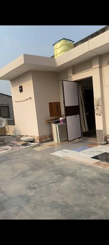 1 RK Independent House – Exterior View View at Sector 21d - for Rent