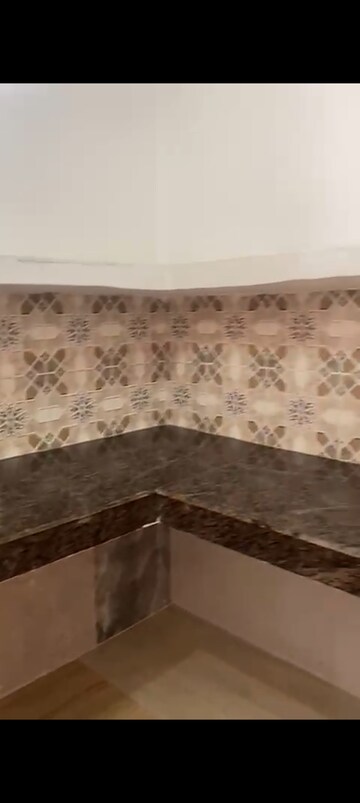 Furnished Amenities in 1 RK Independent House at Sector 21d – for Rent