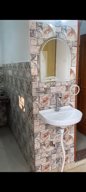 Bathroom in 1 RK Independent House at Sector 21d – for Rent