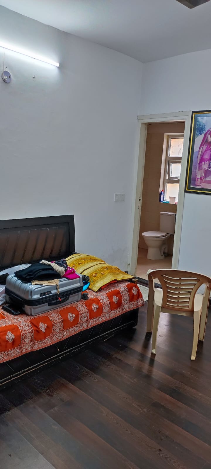 4 BHK + Pooja Room,Servant Room,Study Room,Extra Room Builder Floor For Sale in Puri Vip Floors