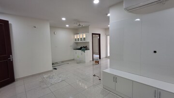 Room in 3 BHK Apartment at Jayabheri The Summit, Narsingi – for Rent