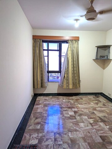Room in 1 BHK Apartment at Hiranandani Estate, Ghodbunder Road – for Sale