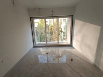 Room in 3 BHK Apartment at DDSR Swapnpoorti CHS, Sector 40 – for Rent