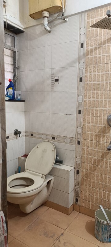 Attached Bathroom in 2 BHK Apartment at Andheri West – for Rent