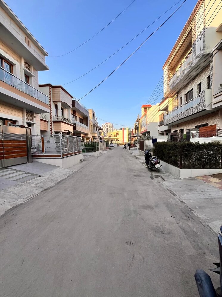 Exterior View, sai-dham-apartments-kulesara  60 Sq.Yd. Plot In Kulesara Greater Noida 8189573