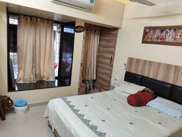 Bedroom in 2.5 BHK Apartment at Evershine Embassy, Andheri West – for Sale