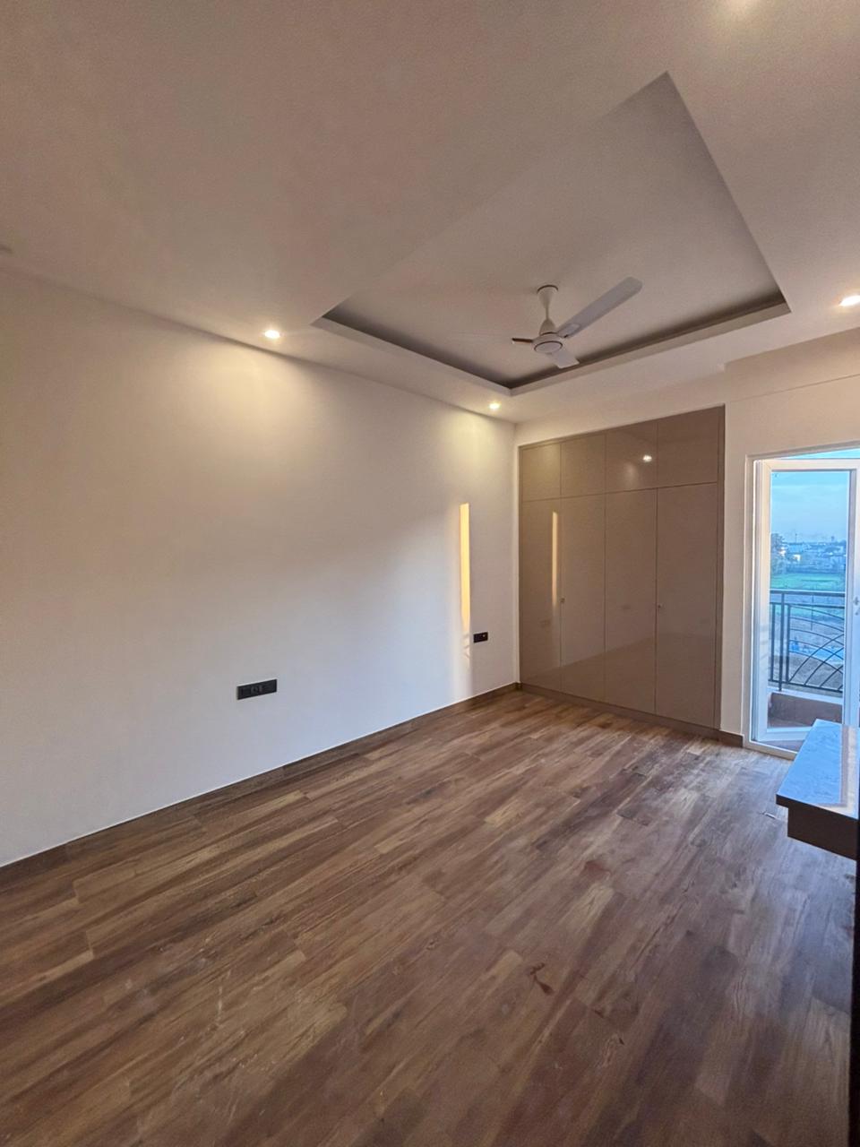 2 BHK + Pooja Room Apartment For Sale in BPTP Discovery Park