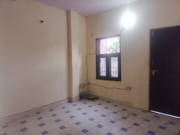 Room in 1 BHK Apartment at Sarita Vihar – for Rent