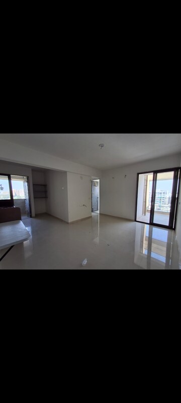 Room in 2 BHK Apartment at Icb Park, New Ranip – for Rent