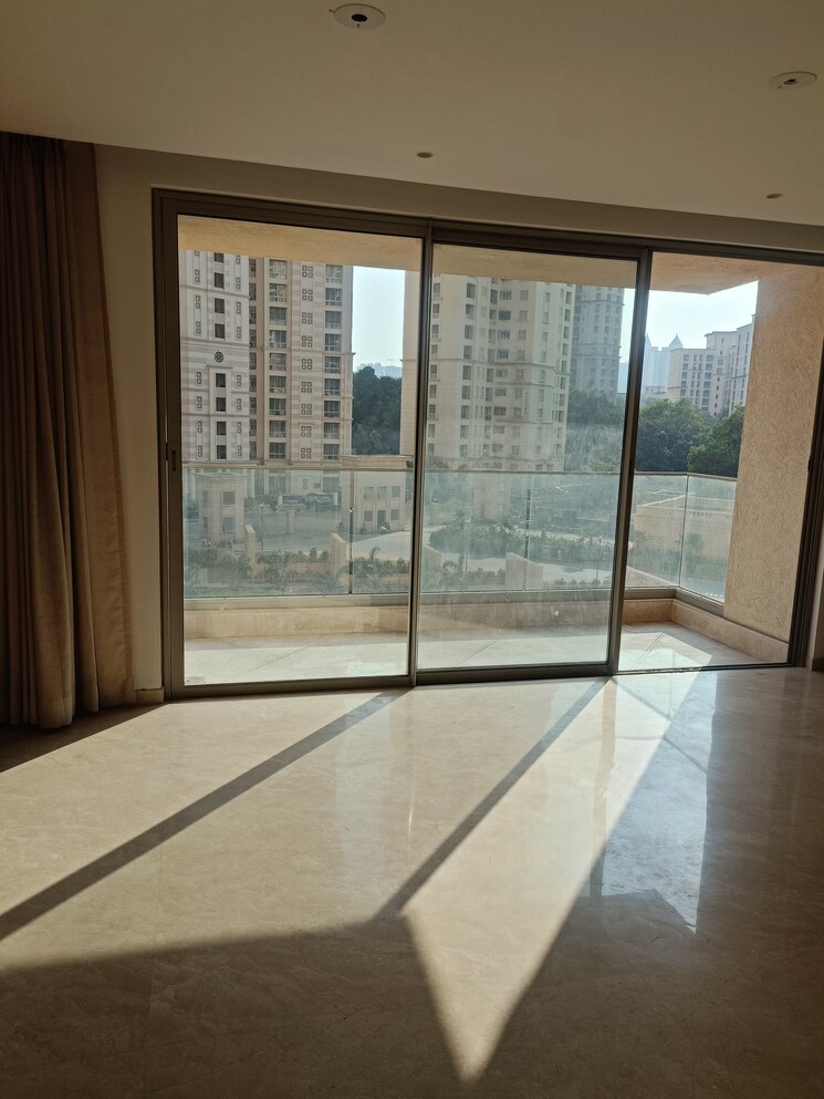Room, hiranandani-lake-enclave-glendale 3 Bedroom 1091 Sq.Ft. Apartment In Ghodbunder Road Thane 8189623