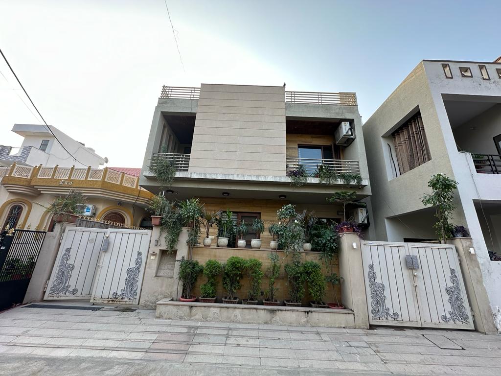5 BHK + Pooja Room Independent House For Sale in Tagore Nagar