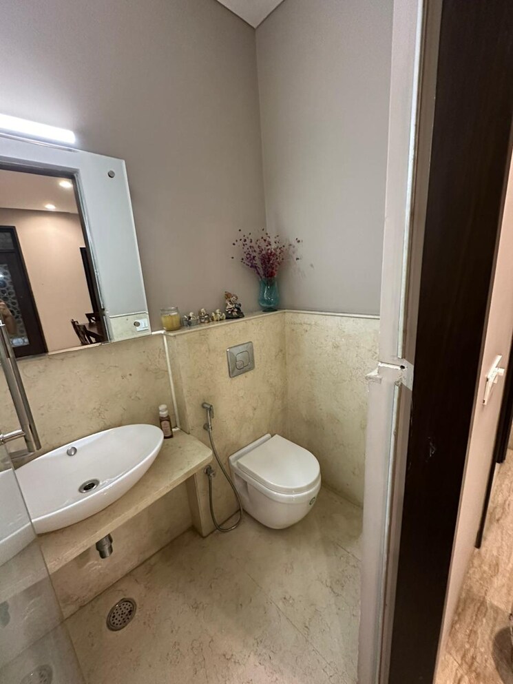 Bathroom, vaishali nagar 5 Bedroom 5200 Sq.Ft. Independent House In Vaishali Nagar Jaipur 8189639