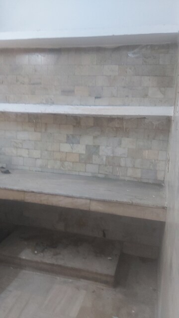 Bedroom in 1.5 BHK Apartment at Mayur Vihar – for Rent
