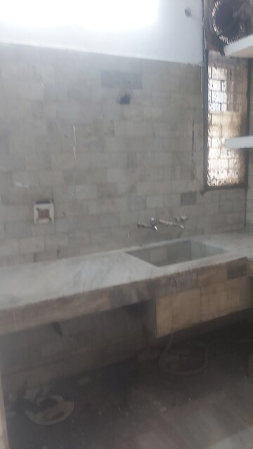 Building Lobby in 1.5 BHK Apartment at Mayur Vihar – for Rent
