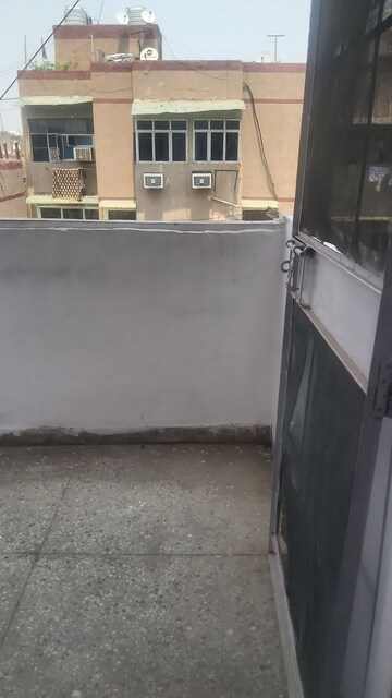 Balcony in 1.5 BHK Apartment at Mayur Vihar – for Rent