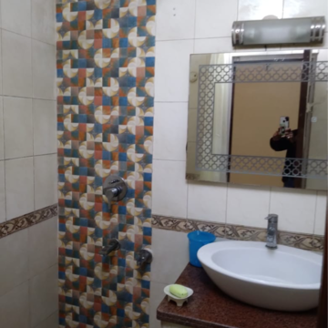 Bathroom in 2 BHK Builder Floor at Saket – for Rent