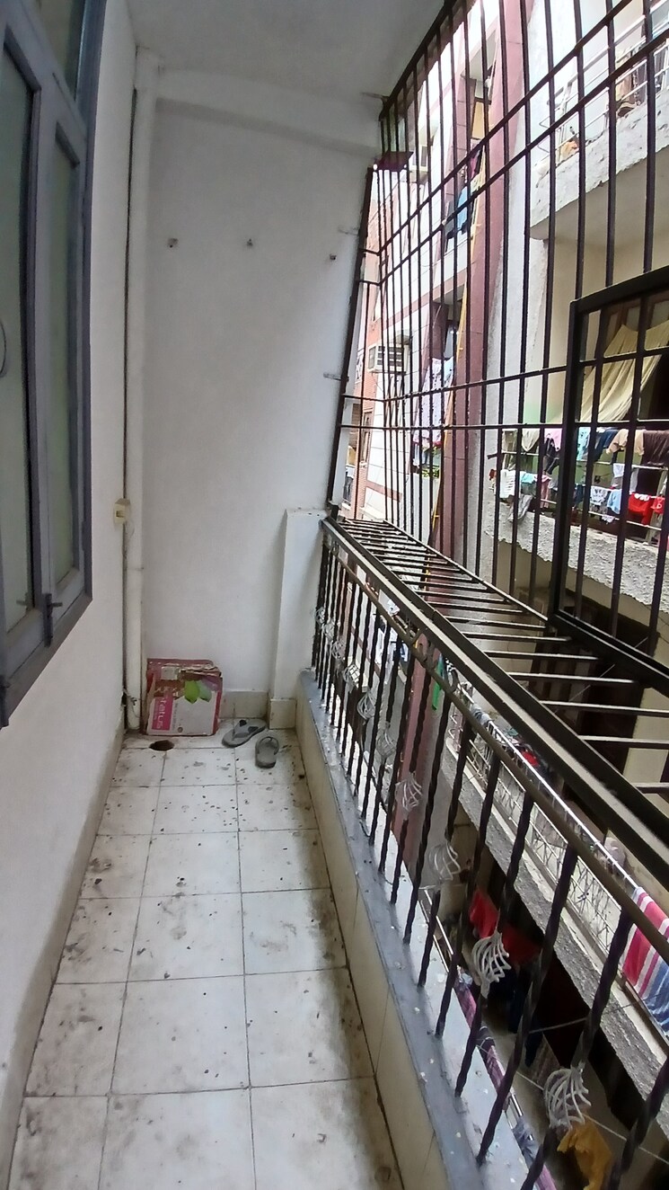 Balcony, zakir nagar 2 Bedroom 495 Sq.Ft. Apartment In Zakir Nagar Delhi 8189785