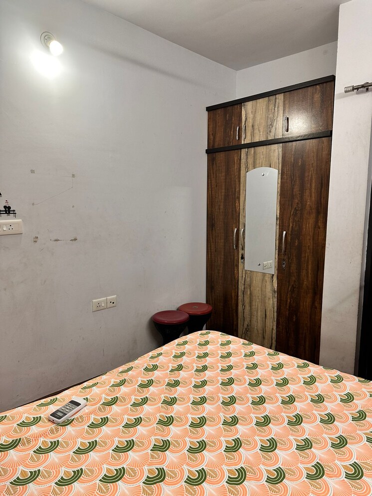 Bedroom, lodha-palava-city-lakeshore-greens 1 Bedroom 450 Sq.Ft. Apartment In Dombivli East Thane 8189821