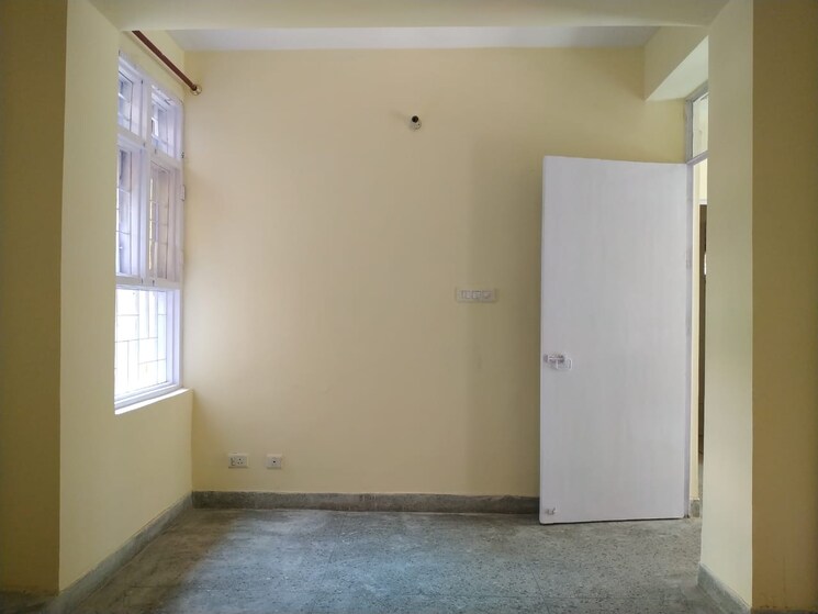 Room, molarband 1 Bedroom 520 Sq.Ft. Apartment In Molarband Delhi 8189887