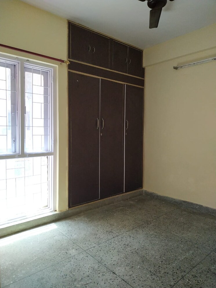 Room, molarband 1 Bedroom 520 Sq.Ft. Apartment In Molarband Delhi 8189887