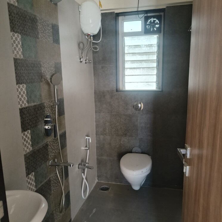 Bathroom, mohite-mrugank 1 Bedroom 445 Sq.Ft. Apartment In Chembur Mumbai 8189972