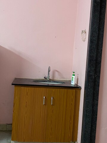 Room in 2 BHK Apartment at Mvp Colony – for Rent