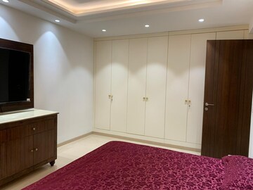 Bedroom in 4 BHK Builder Floor at Panchsheel Enclave – for Rent