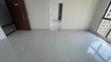 Room in 2 BHK Apartment at Lodha Downtown, Dombivli East – for Rent