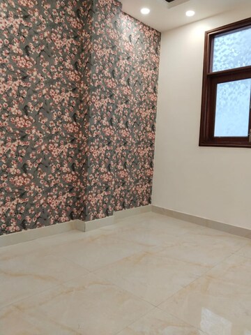 Room in 2 BHK Builder Floor at Govindpuri – for Sale